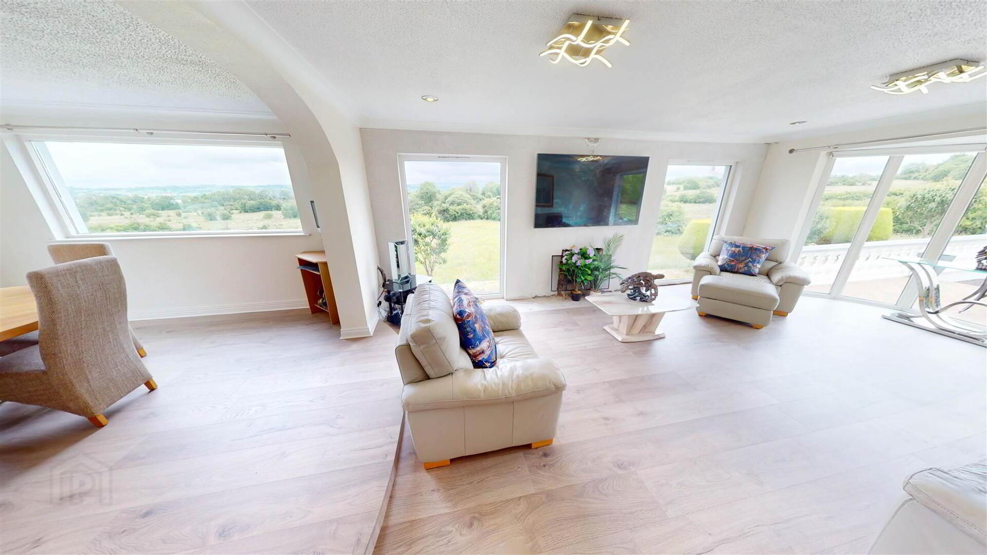 18a Sheepwalk Road 5 of 41