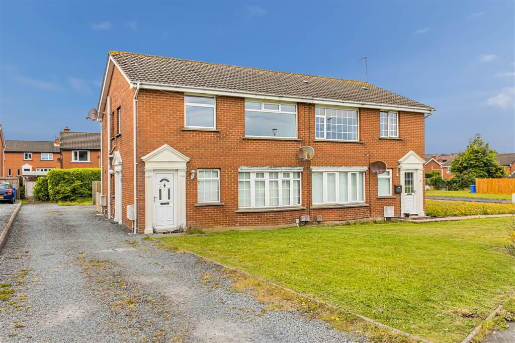 22a Ashbury Avenue 1 of 17