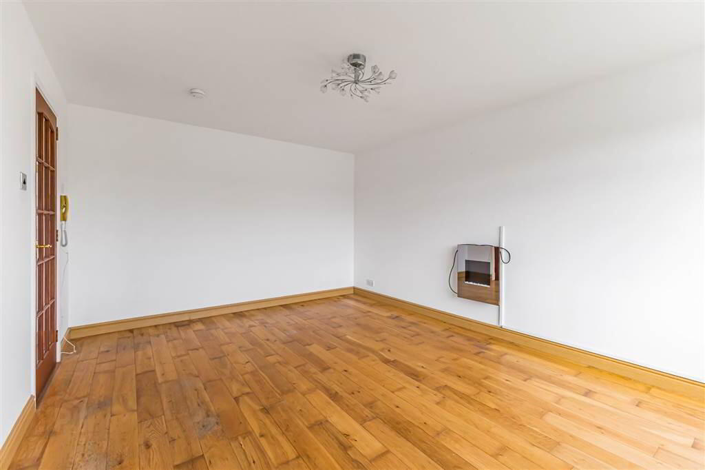 22a Ashbury Avenue 4 of 17