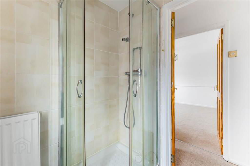 22a Ashbury Avenue 14 of 17