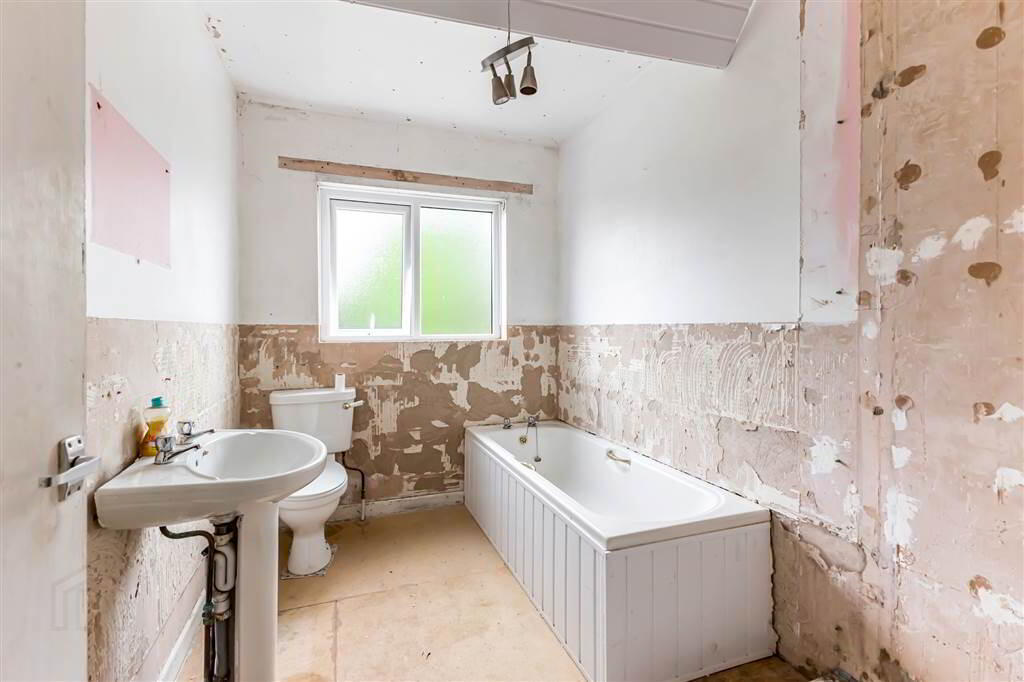 20 Rathmore Avenue 4 of 24
