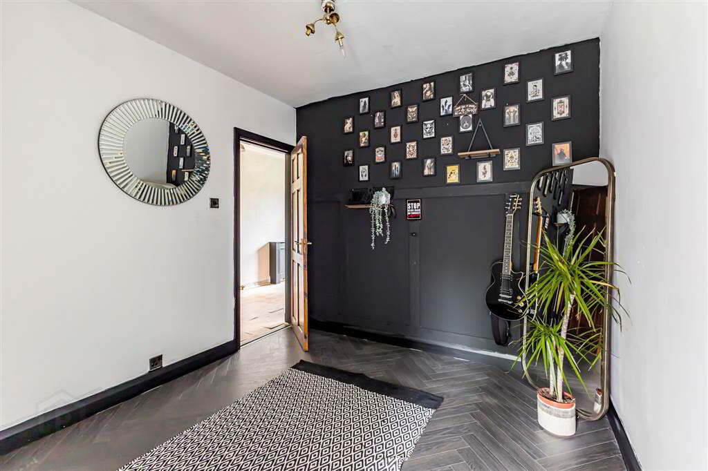 20 Rathmore Avenue 13 of 24