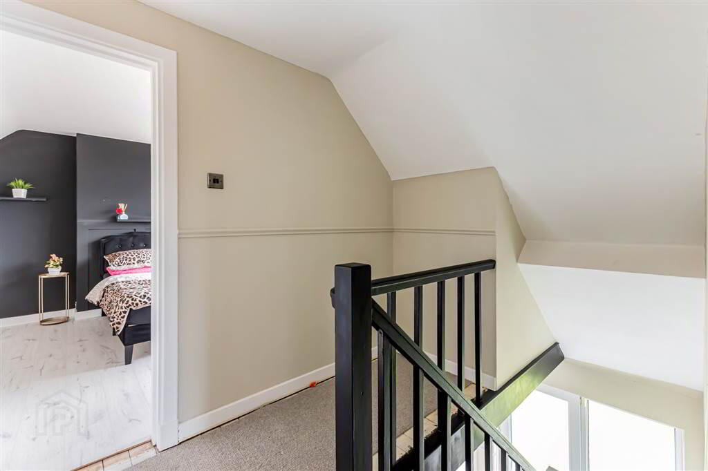 20 Rathmore Avenue 18 of 24