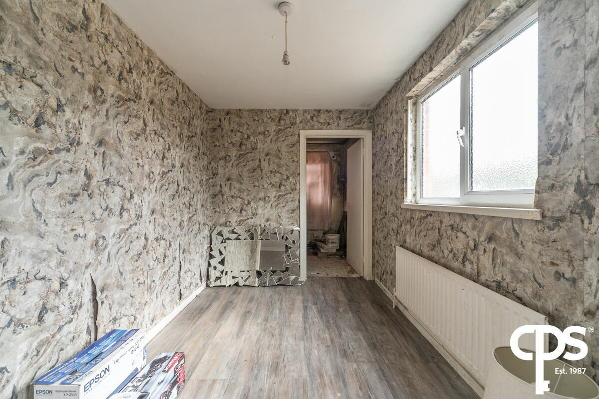 11 Ballygomartin Road 8 of 16