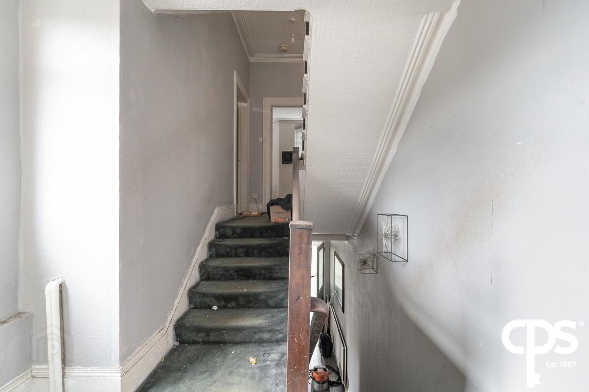 11 Ballygomartin Road 10 of 16