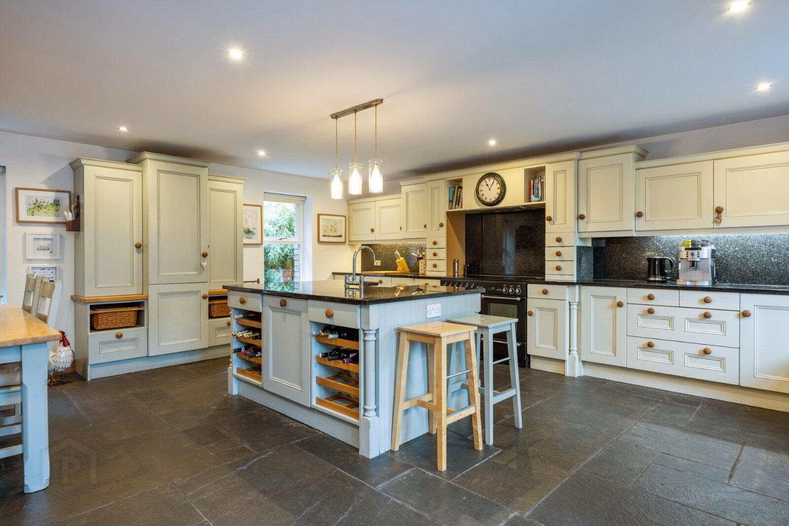 'The Barn', 110d Movilla Road 14 of 69