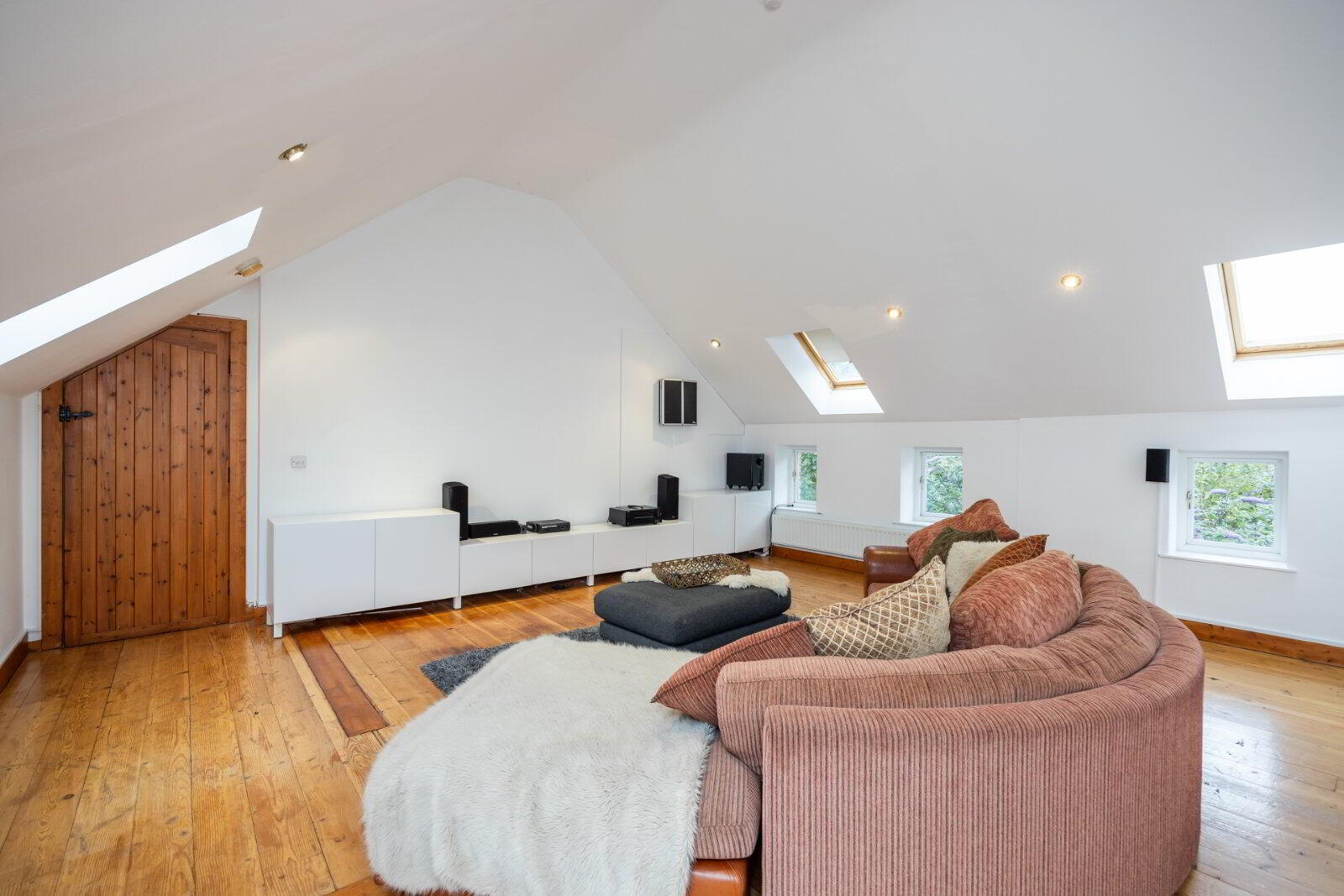 'The Barn', 110d Movilla Road 30 of 69