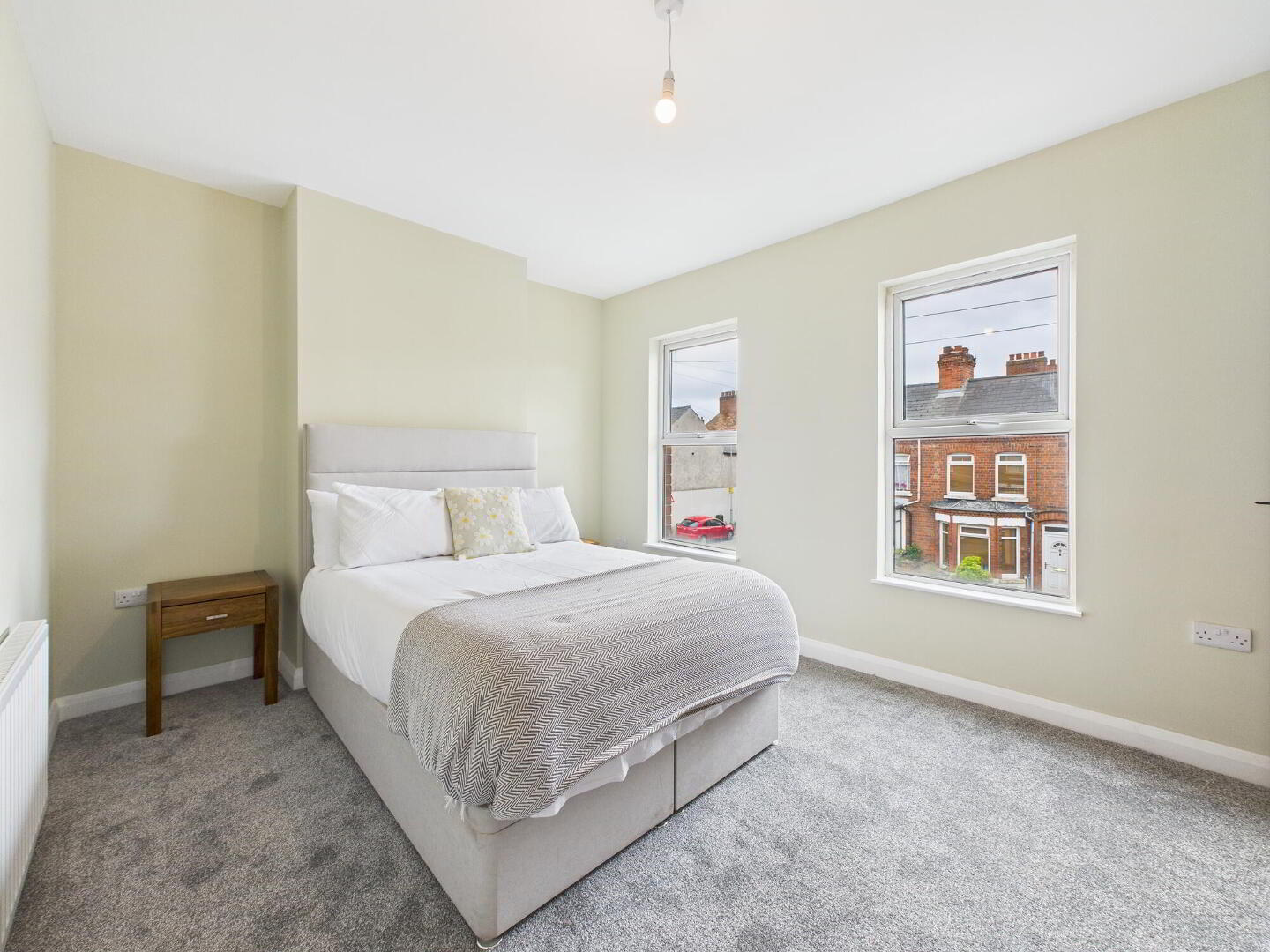 204 Ravenhill Avenue 14 of 17