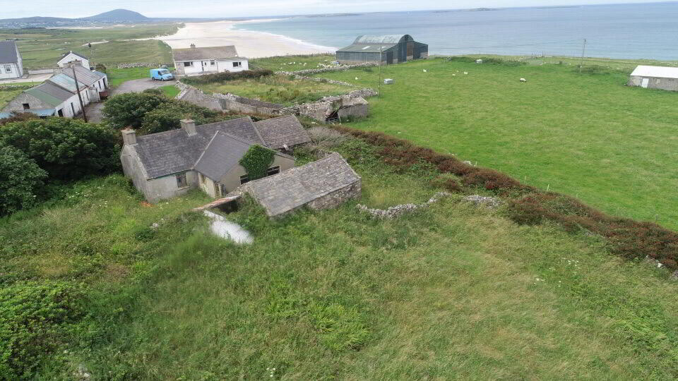 House & Land For Sale Errarooey 1 of 7