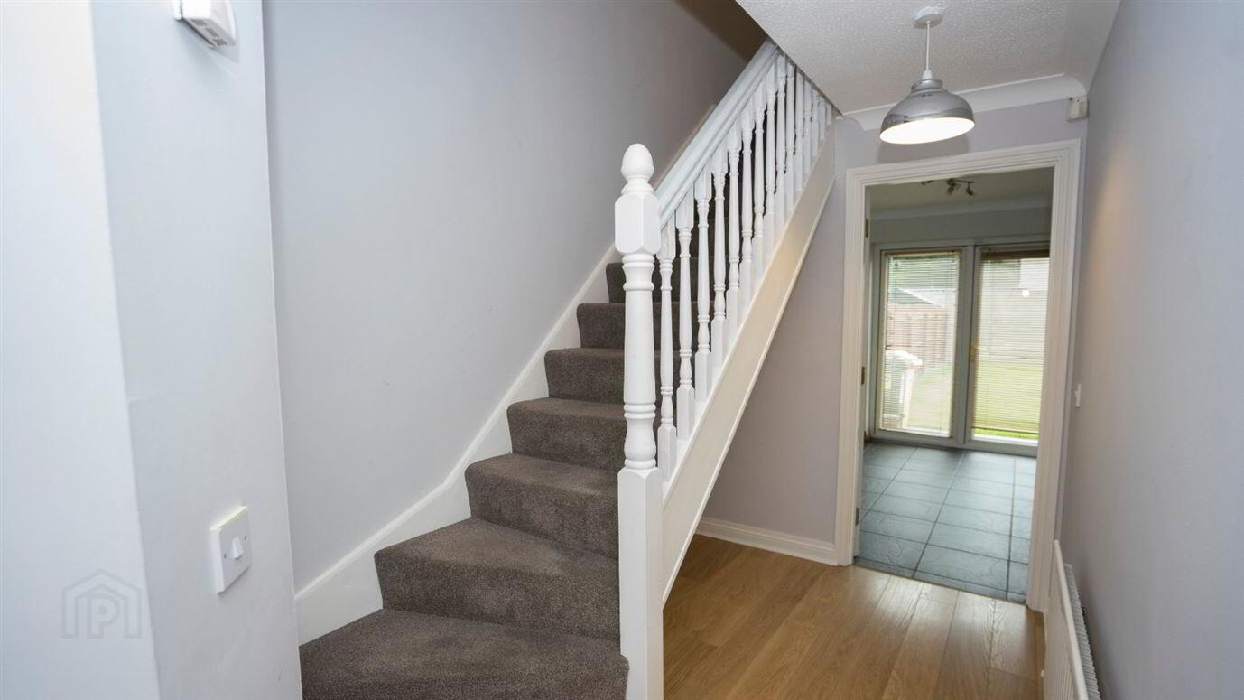 56 College Manor 6 of 19