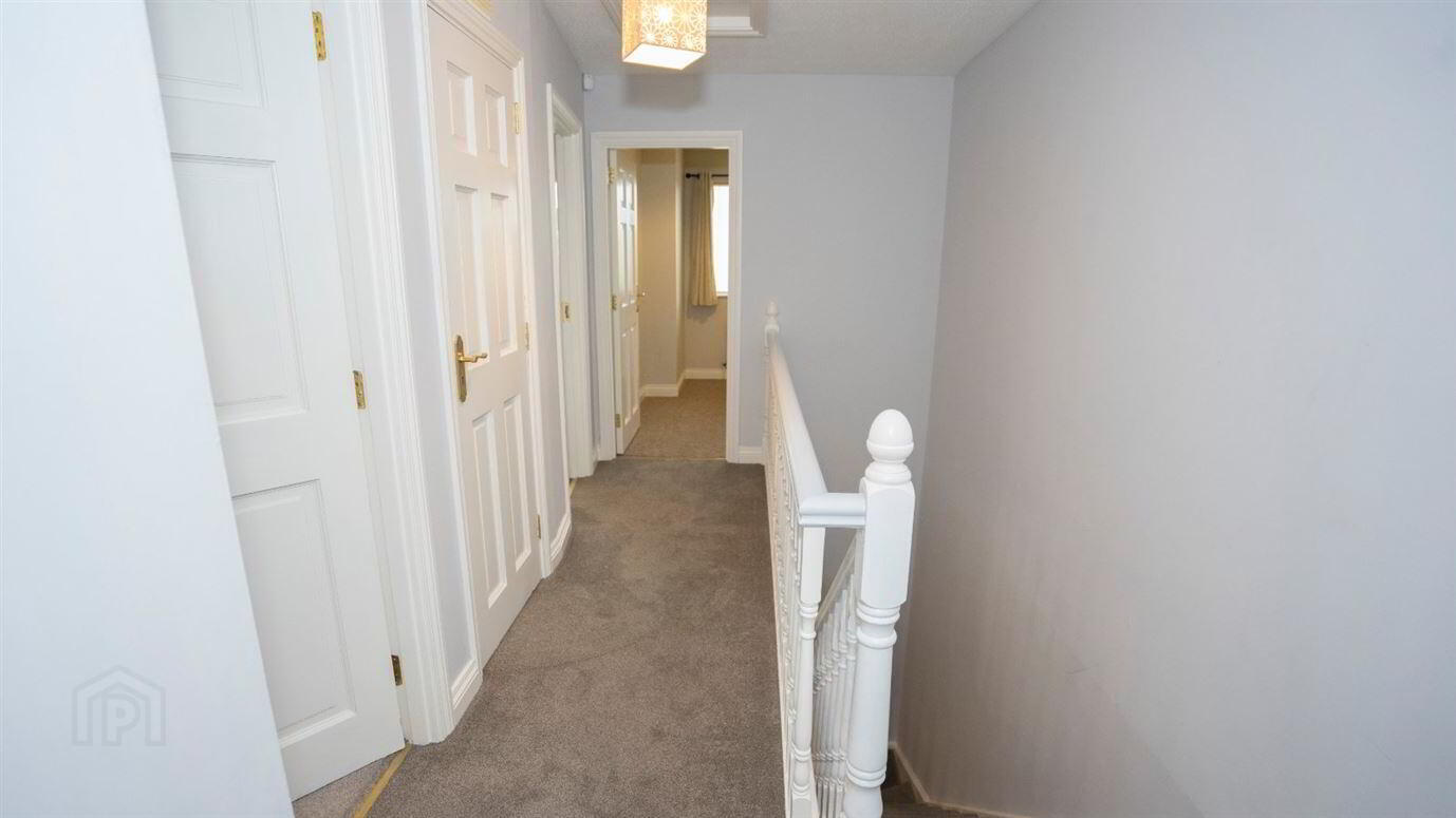 56 College Manor 9 of 19