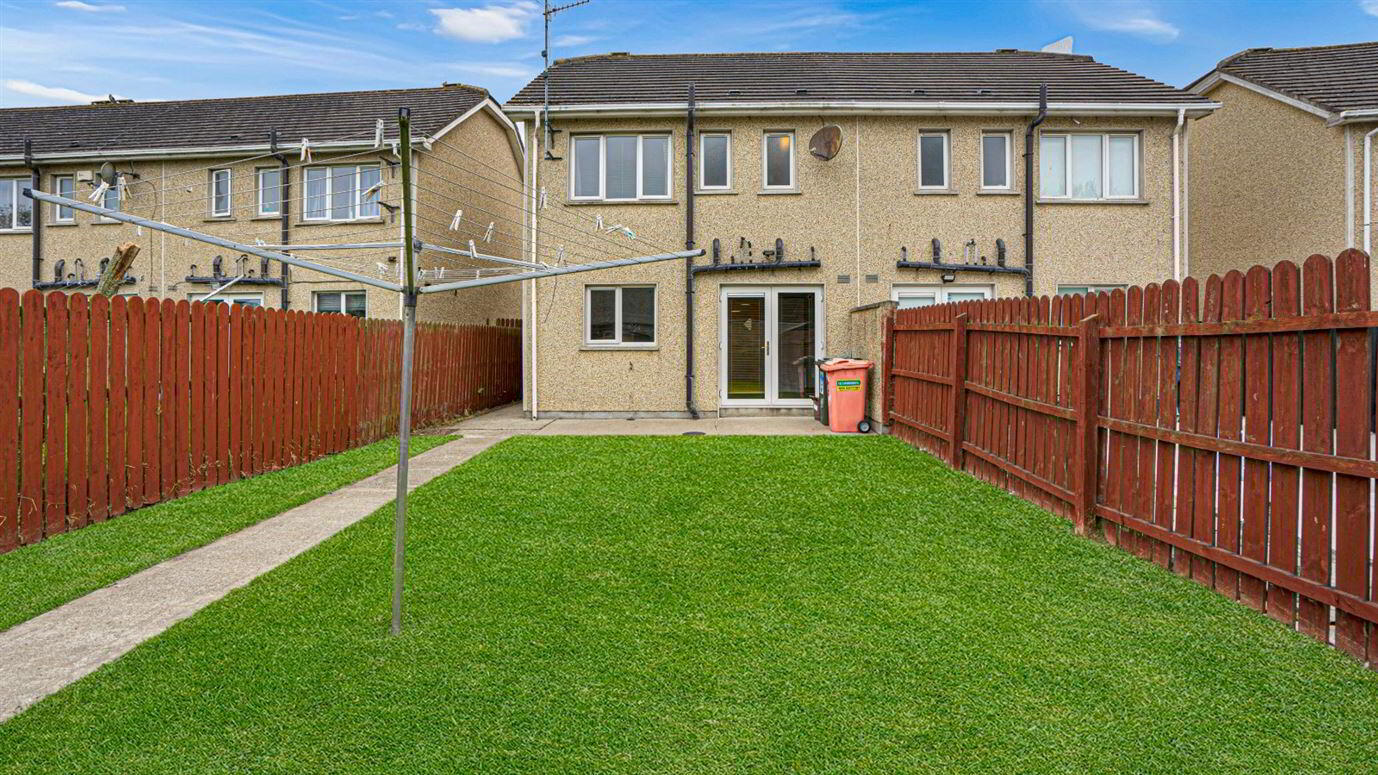 56 College Manor 15 of 19