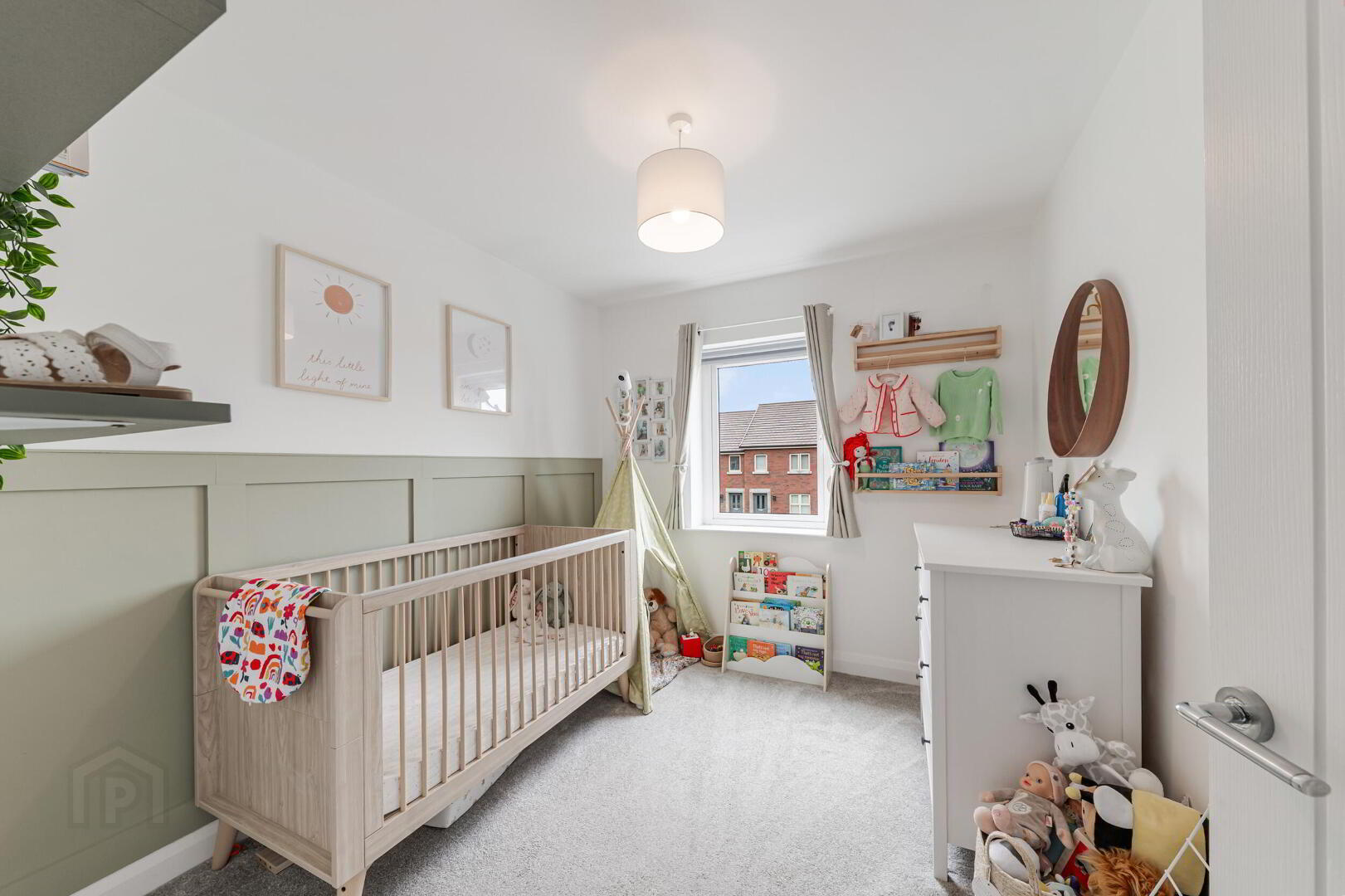 42 Ballyvarnet Lane 26 of 31