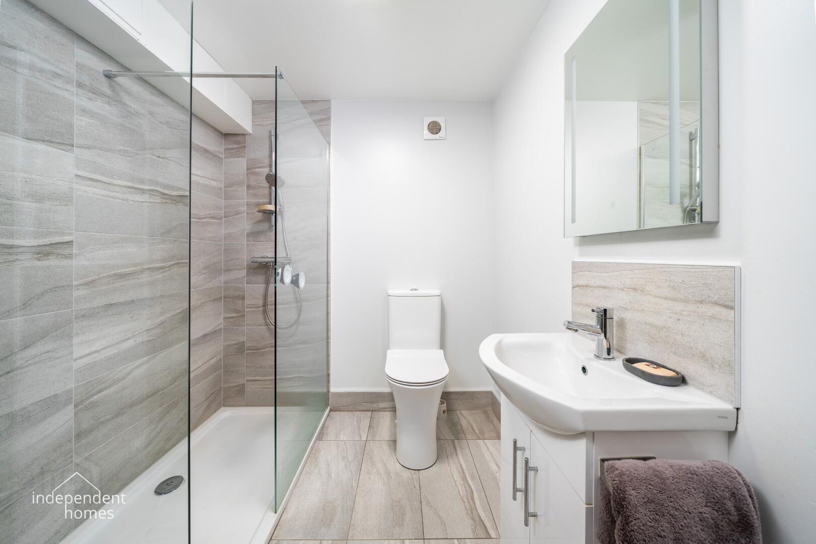 3 Corran Mews 6 of 7