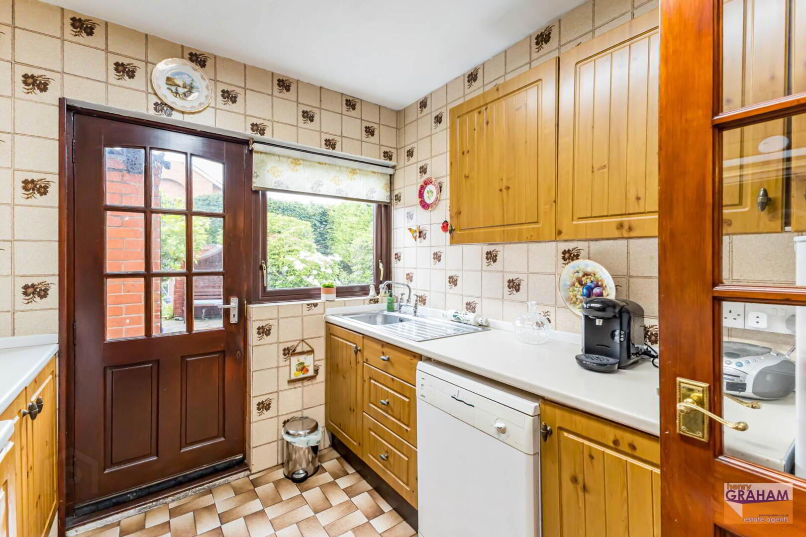 34 Ballinderry Road 11 of 33