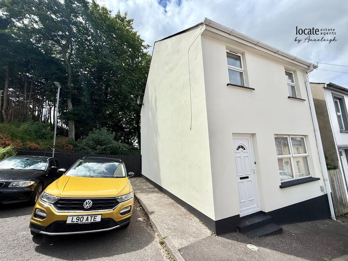 12 Dervock Street 1 of 17
