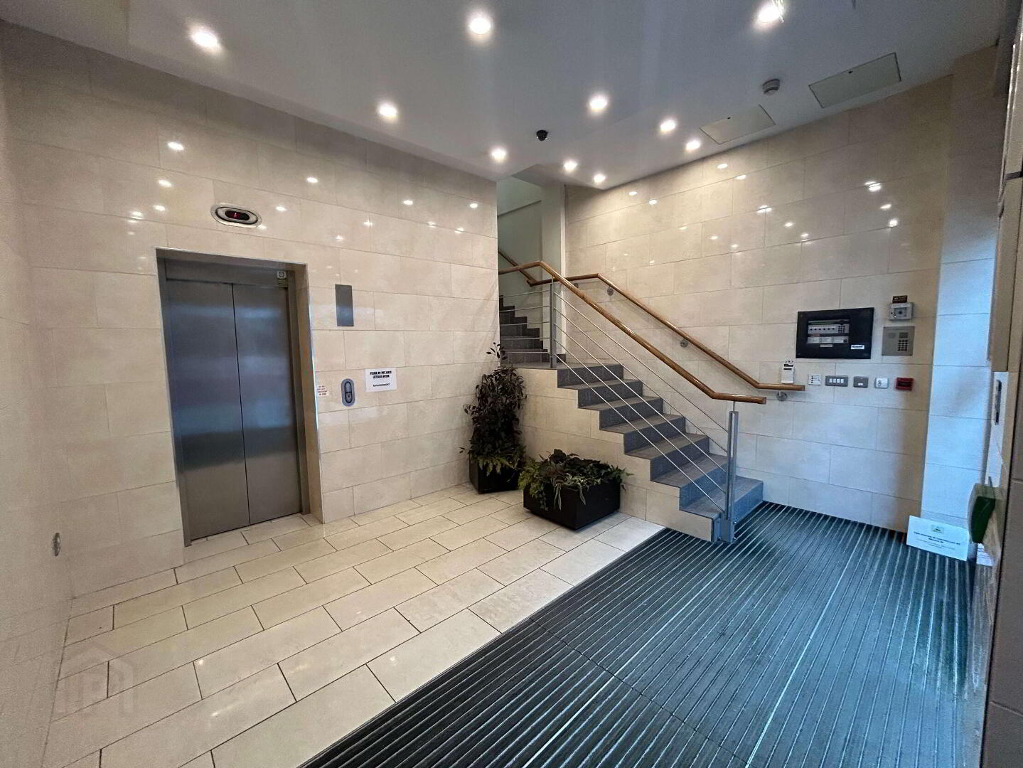 4th Floor, Glengall Exchange, 3 Glengall St 6 of 6