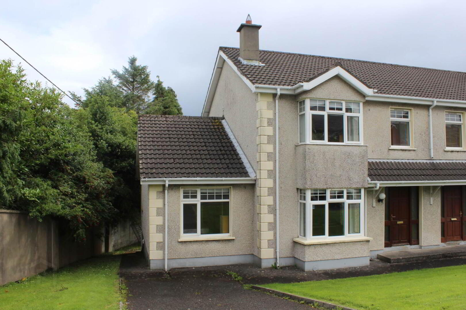 1 Beechwood Park 1 of 17