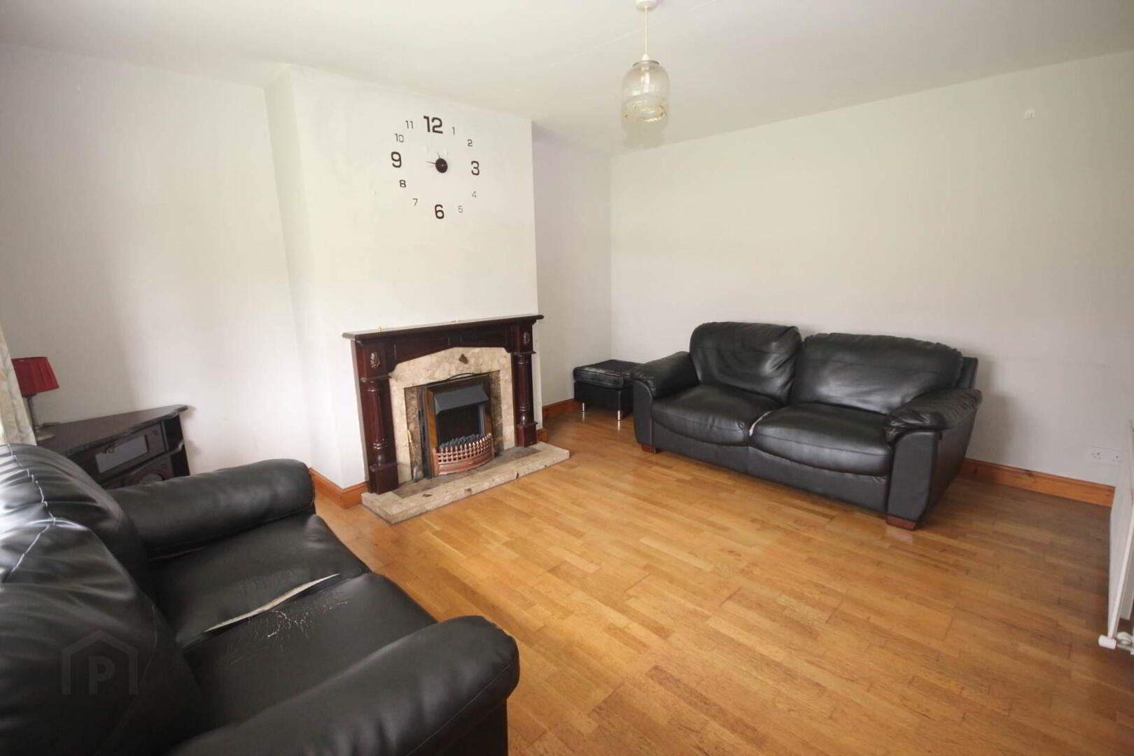 1 Beechwood Park 3 of 17