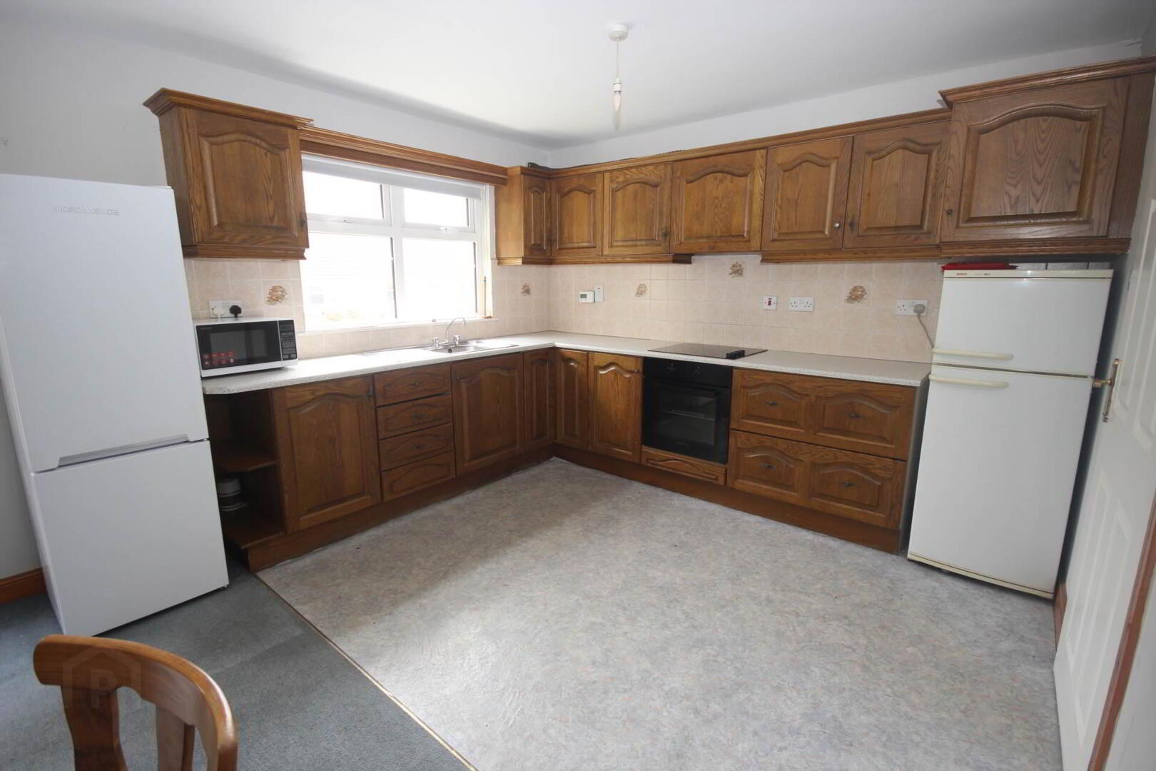 1 Beechwood Park 7 of 17