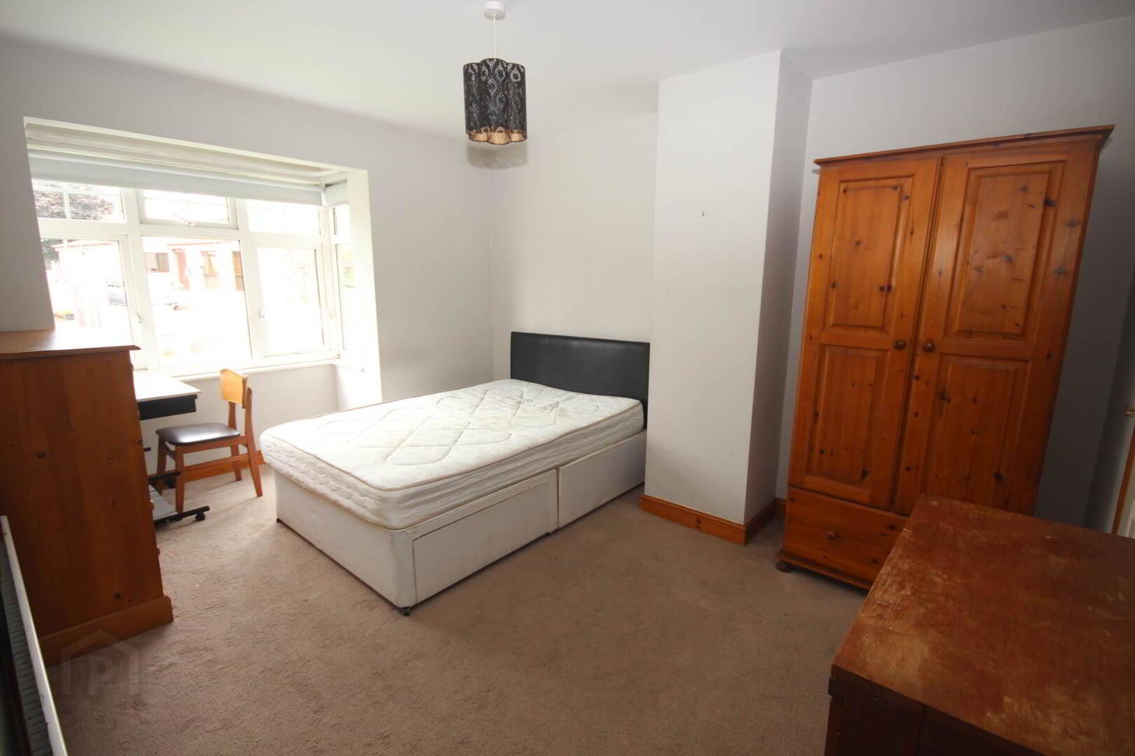 1 Beechwood Park 14 of 17