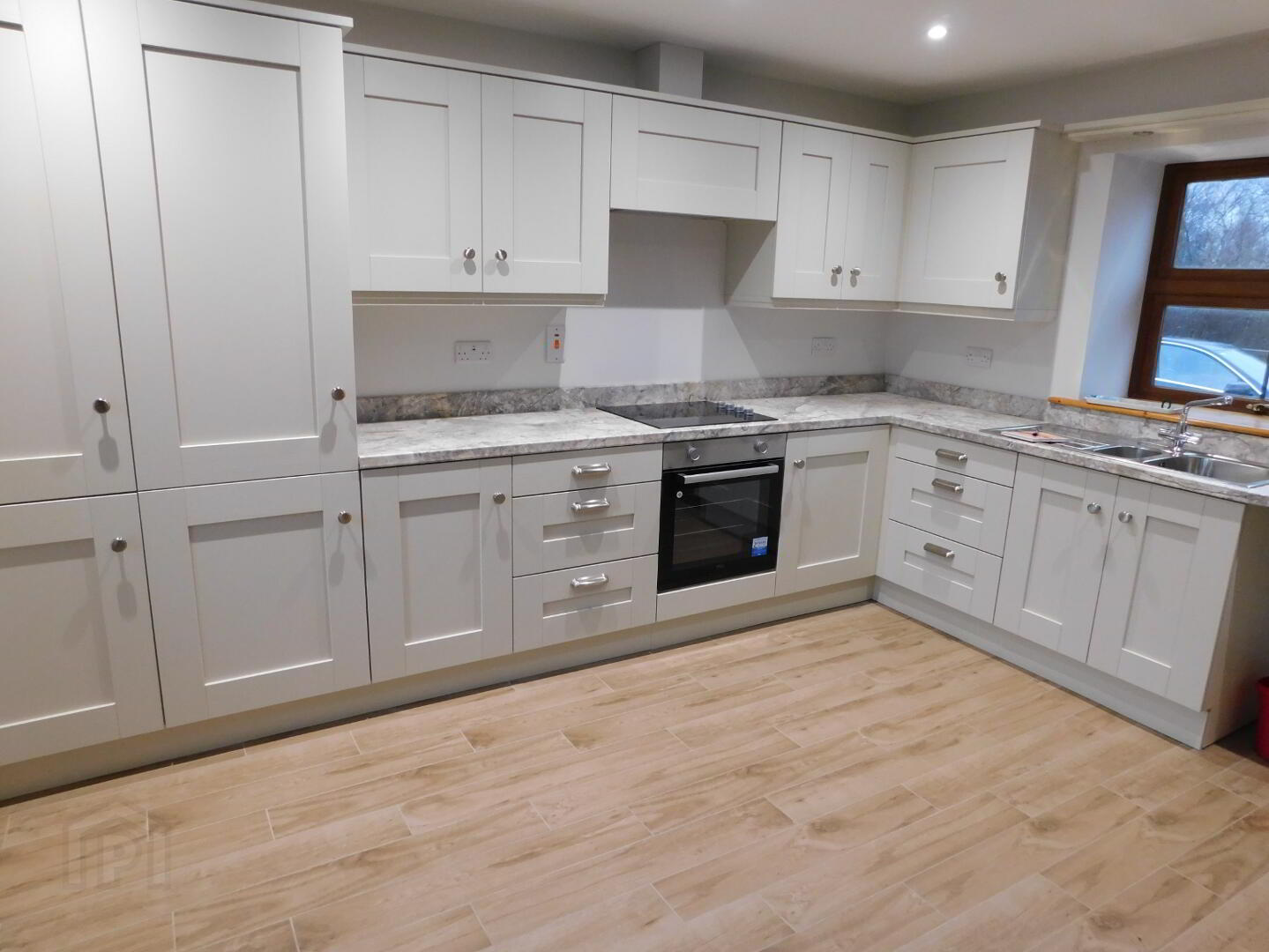 80 Brackey Road 2 of 8