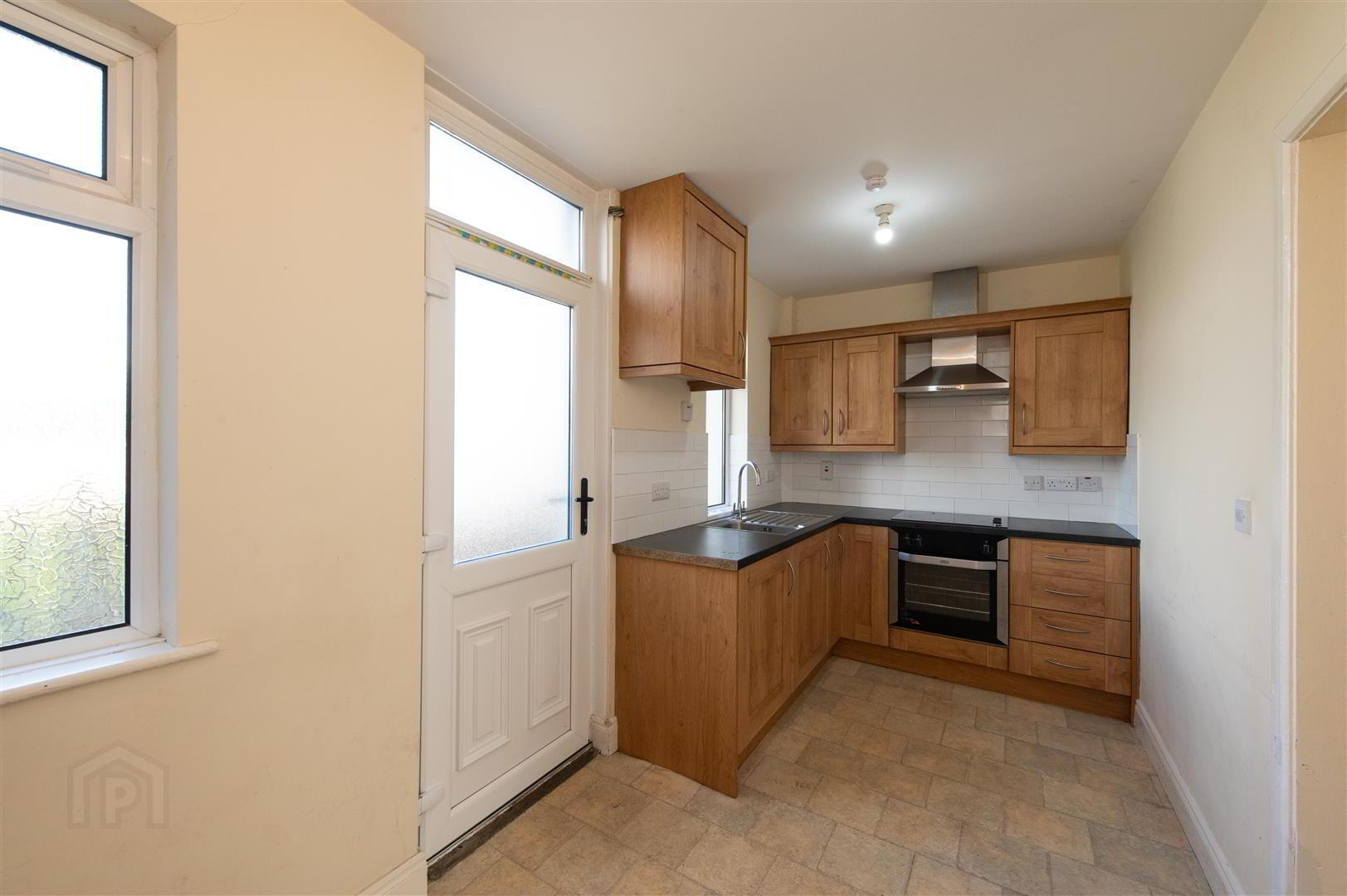 140 Saul Street 6 of 15