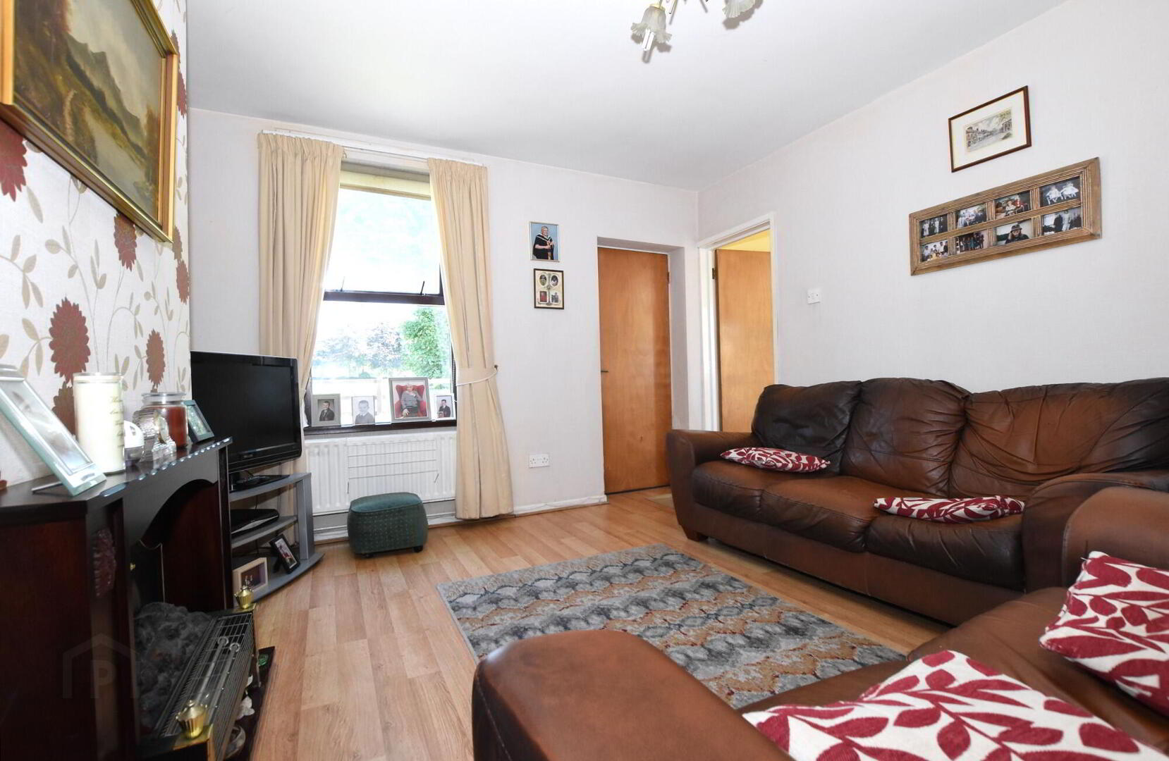 A Country Cottage On Grounds Extending To Approximat, 0.6 Acre 4 of 19