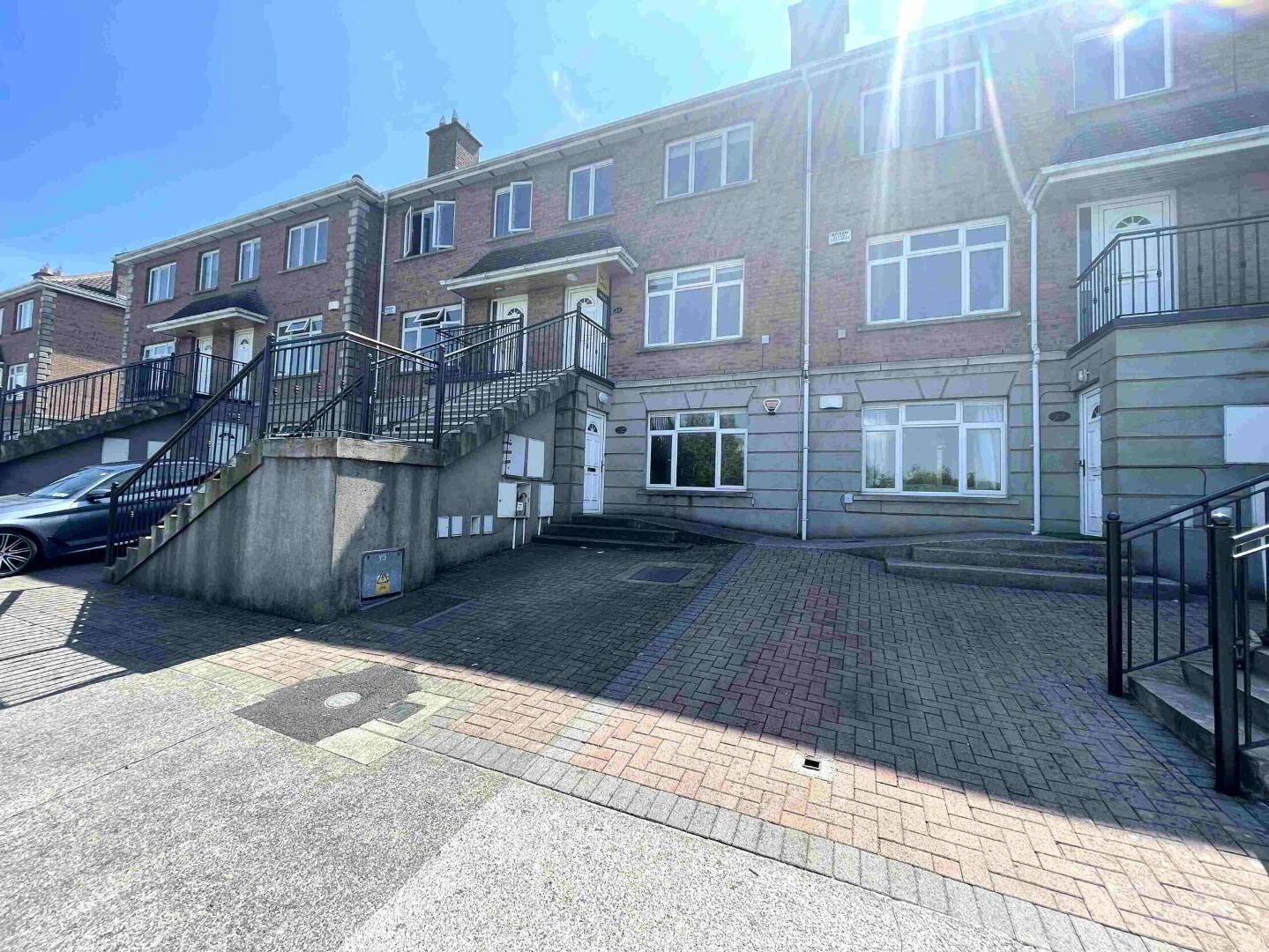 Broadfield Close 1 of 1