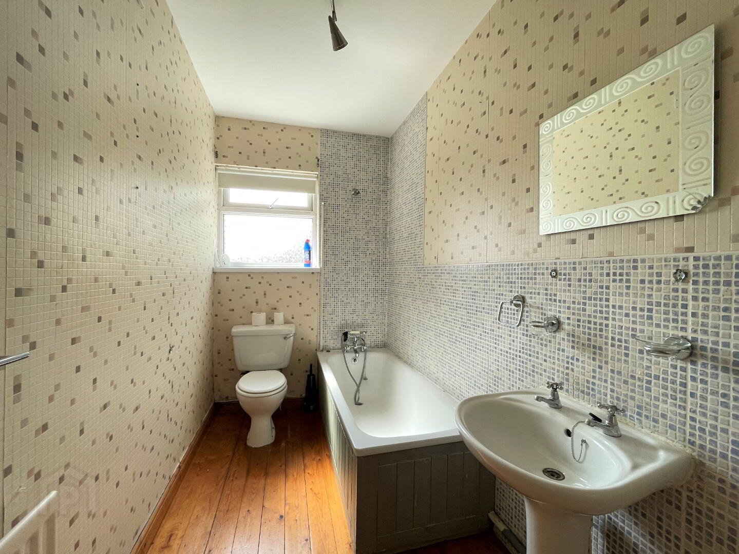 Ardilea House, Apt 5 - 3 Chichester Park South 8 of 15