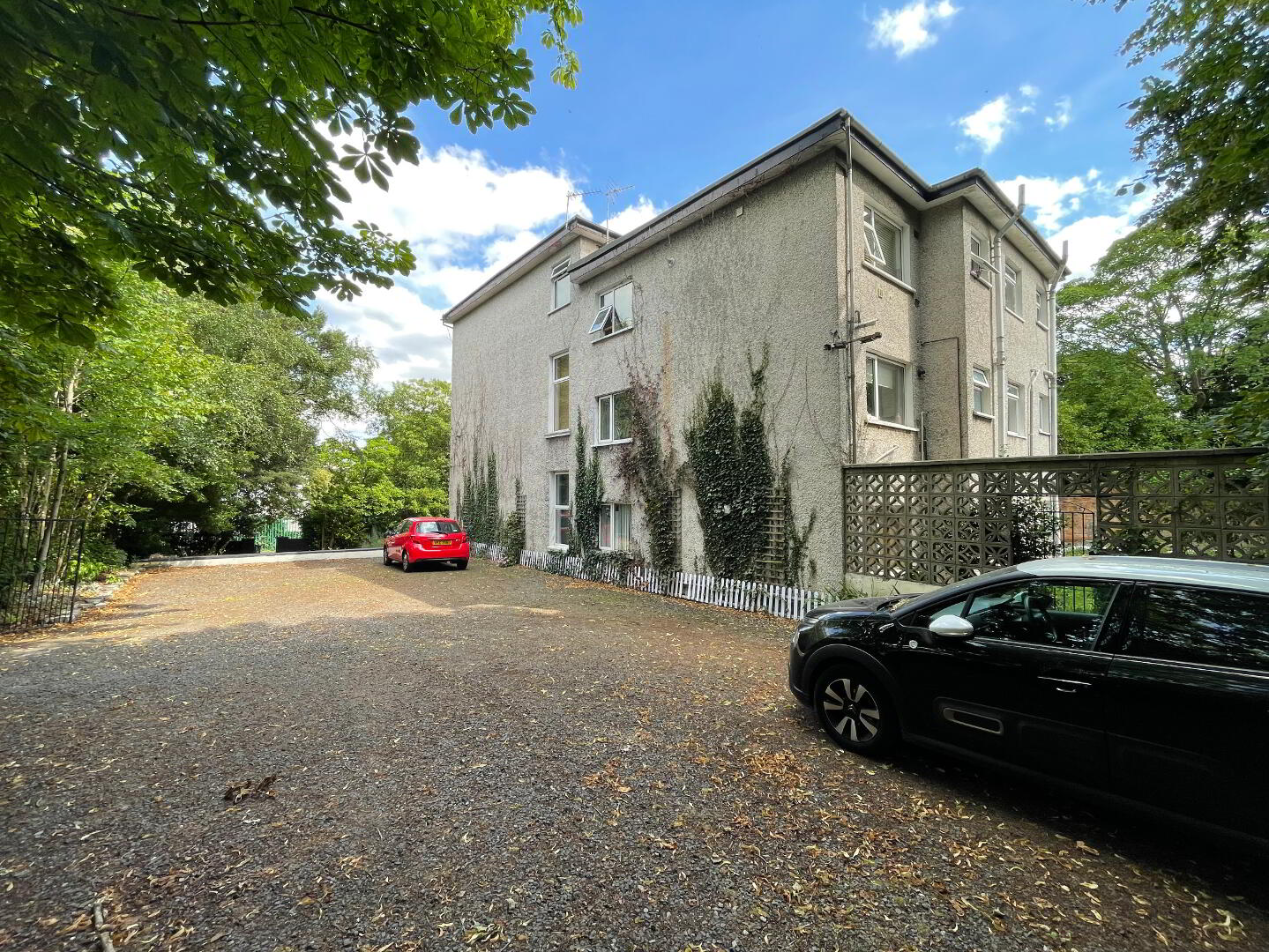 Ardilea House, Apt 5 - 3 Chichester Park South 13 of 15