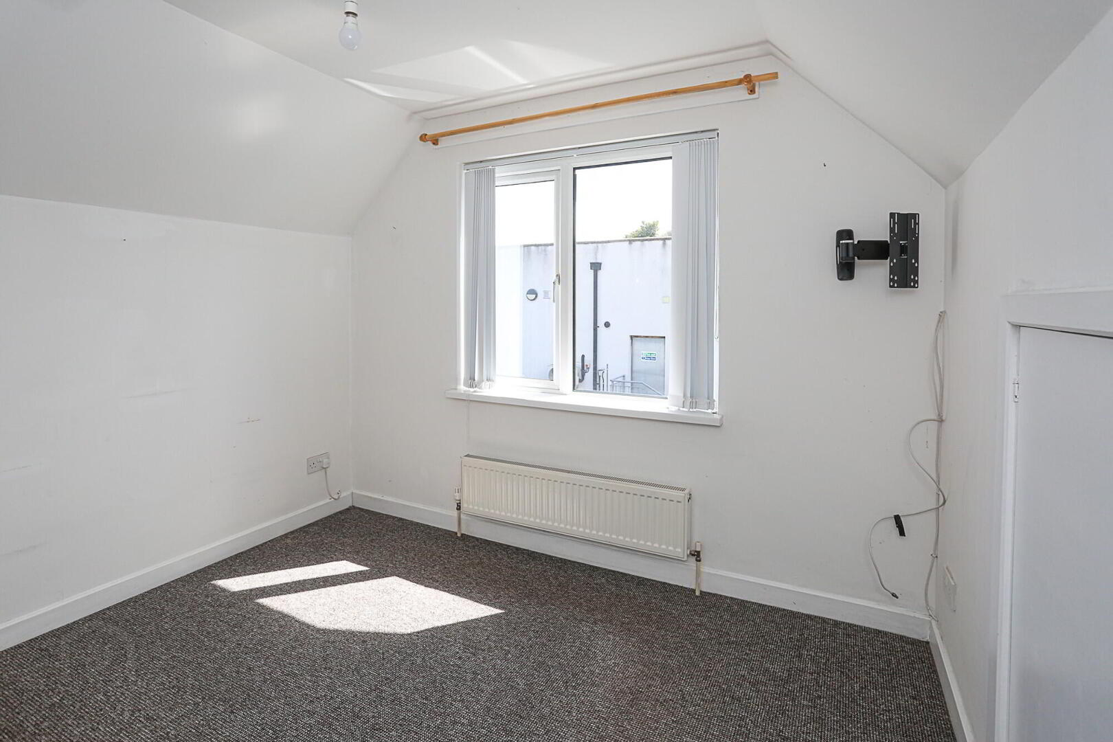 2 Rathmore Park 10 of 13