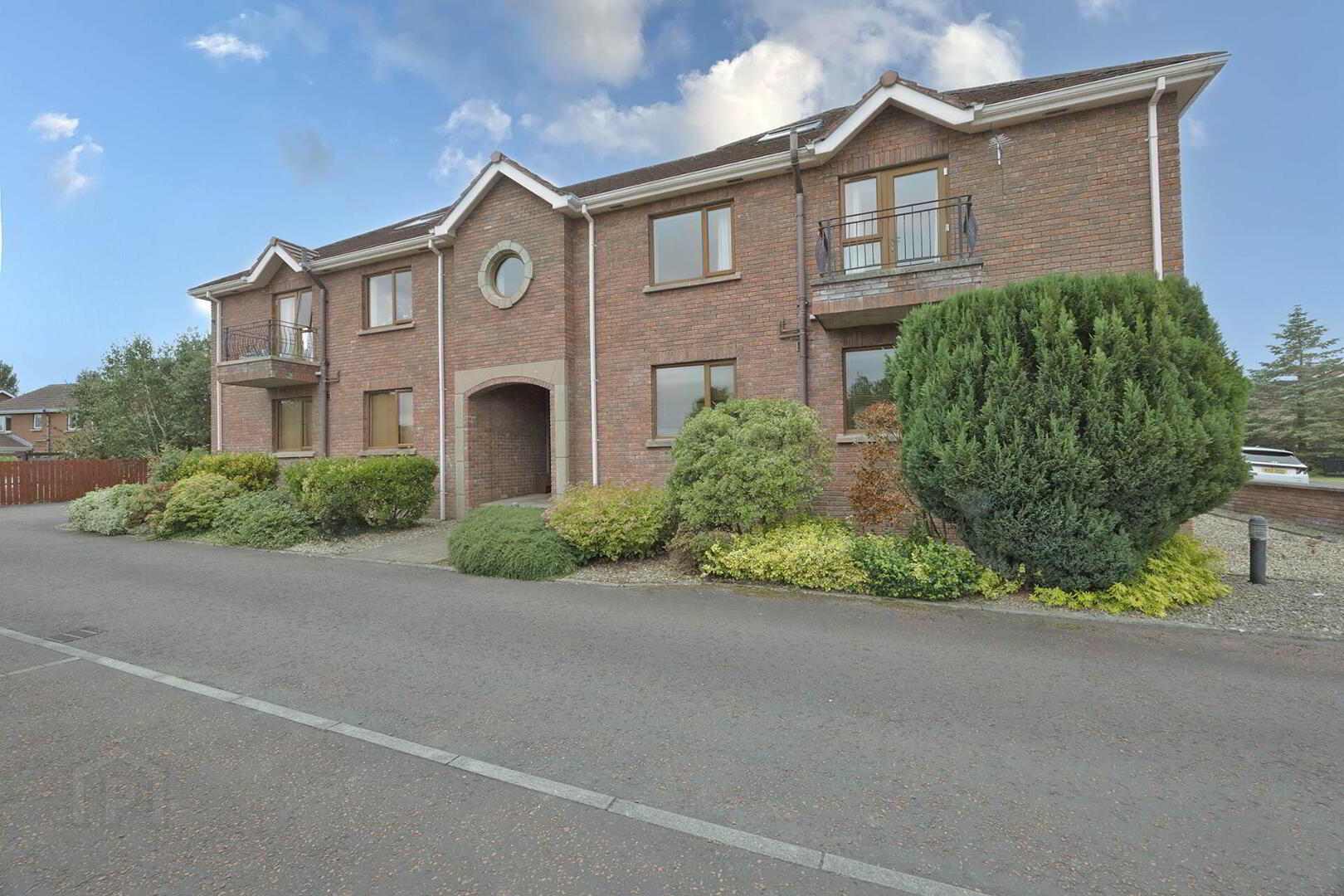 property description image