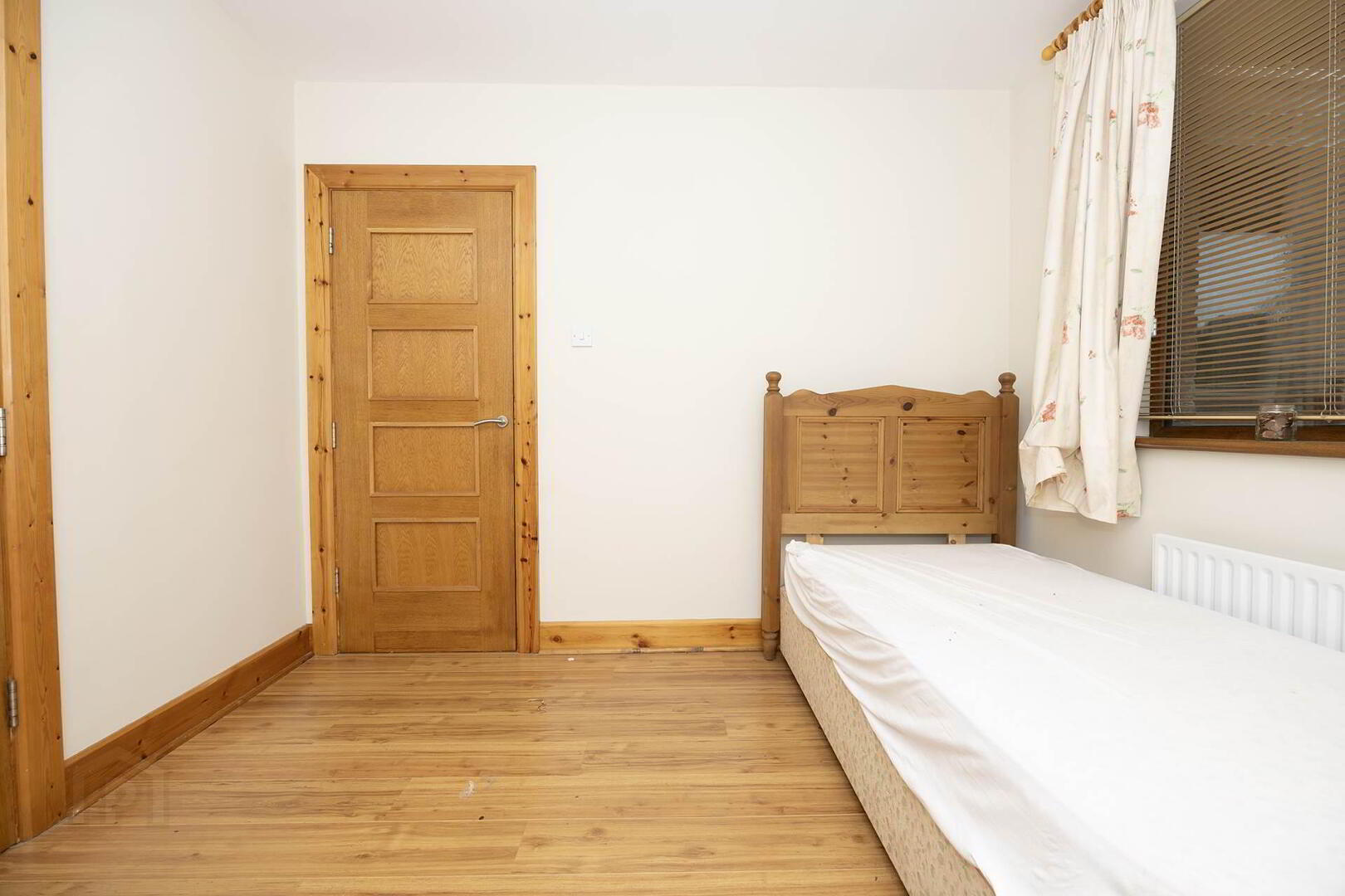 5 Woodville Mews 17 of 21