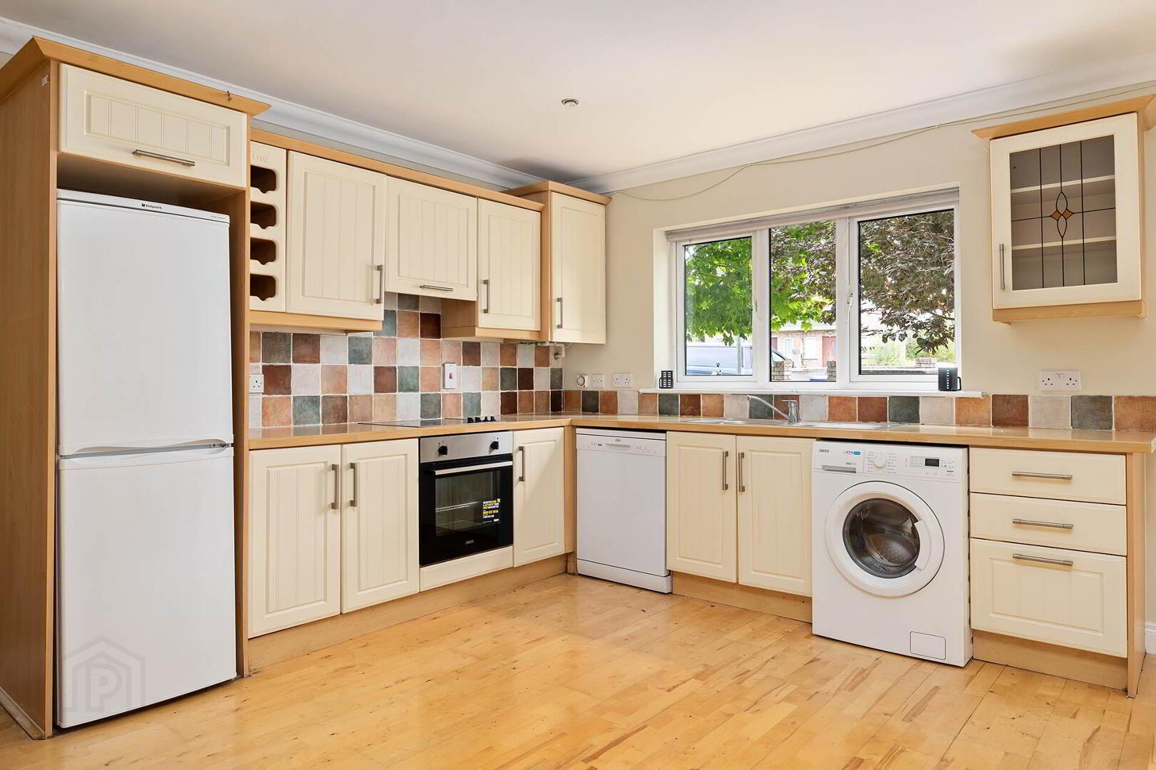 Apt 17, Capdoo Court 3 of 17