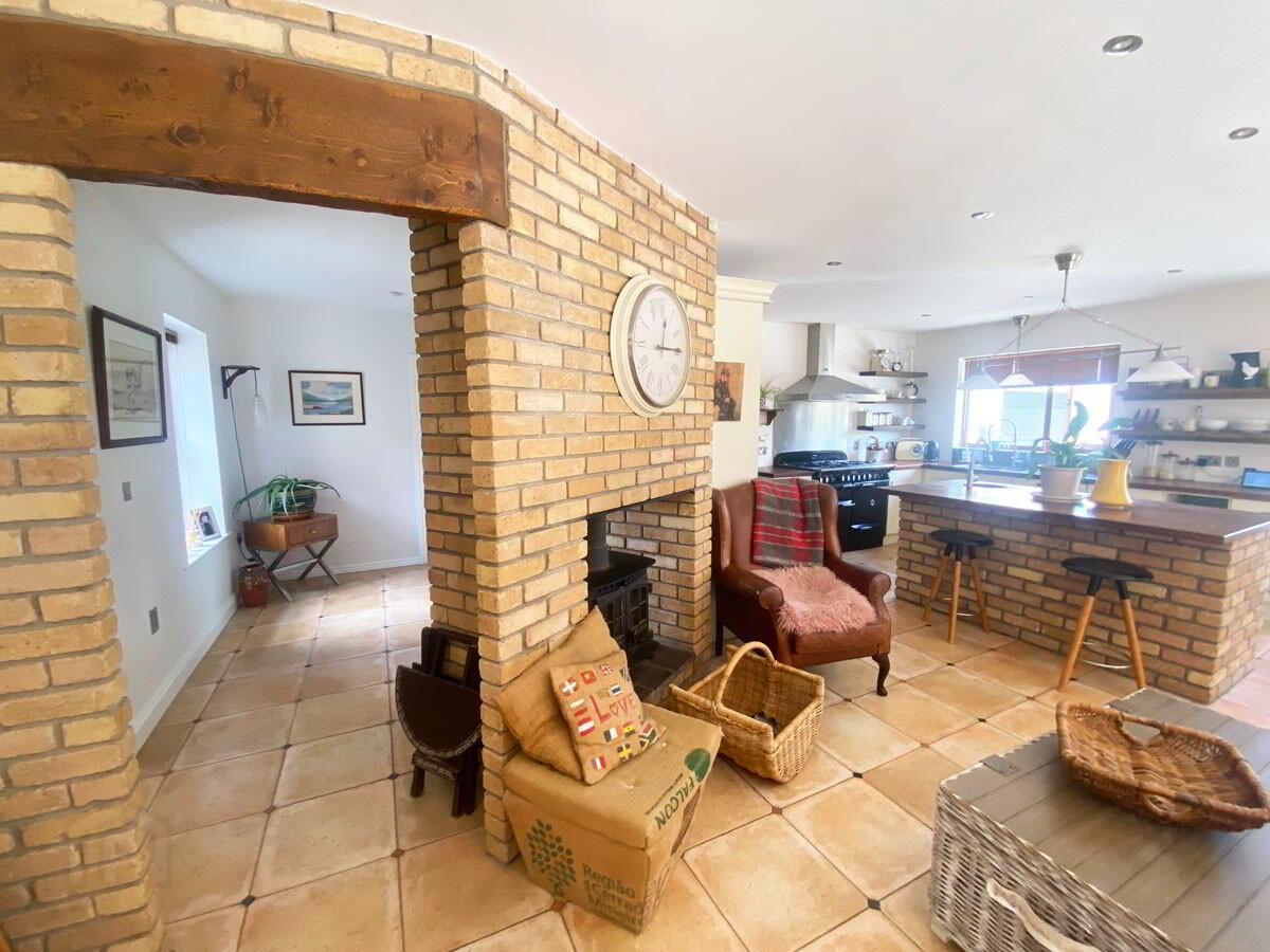 42c Circular Road 13 of 35
