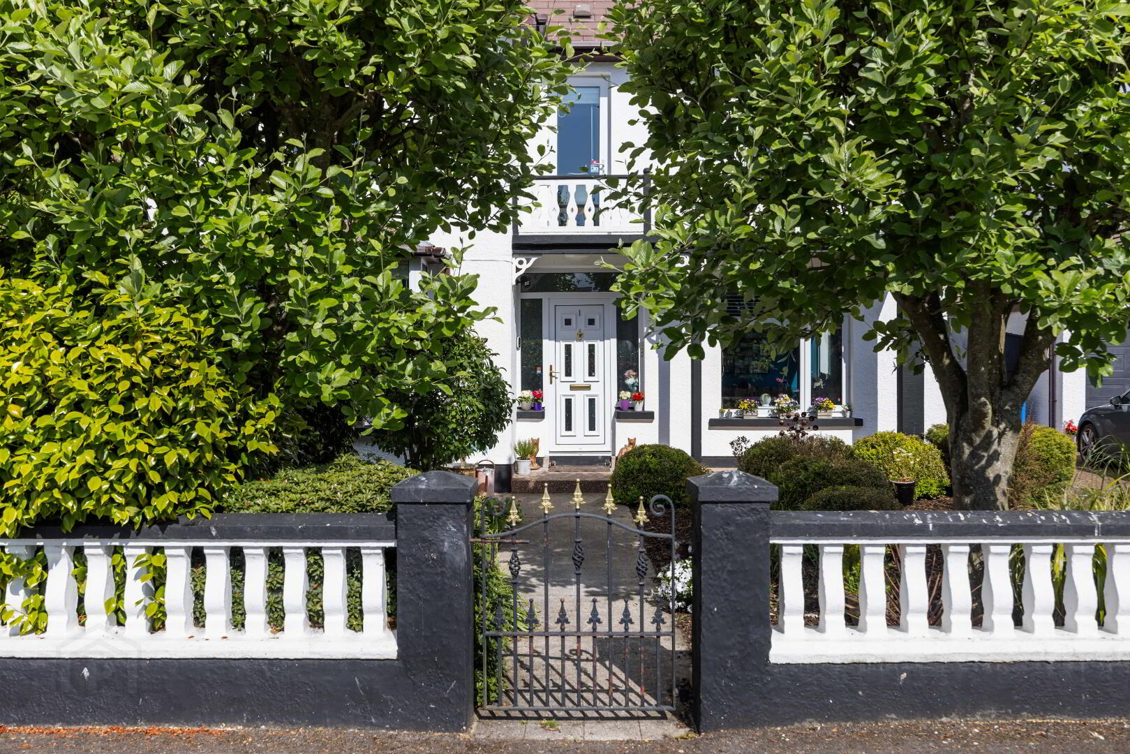 1 Irvington Avenue 13 of 60
