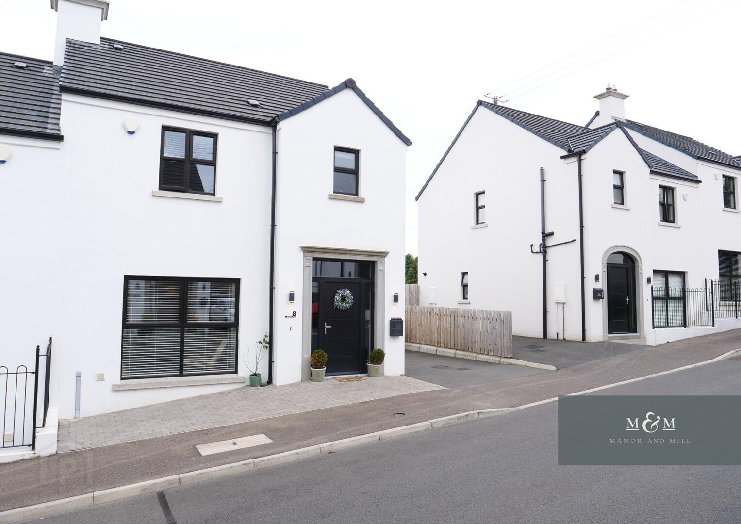 8 Broomhill Manor 3 of 45