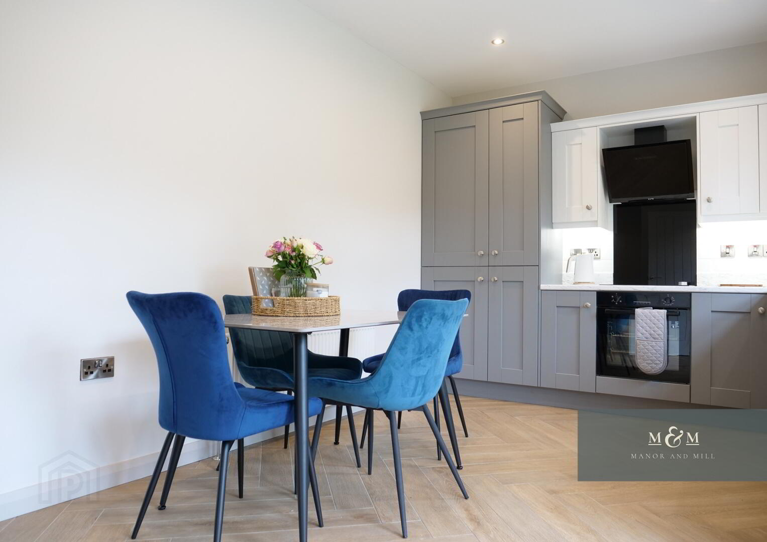 8 Broomhill Manor 10 of 45