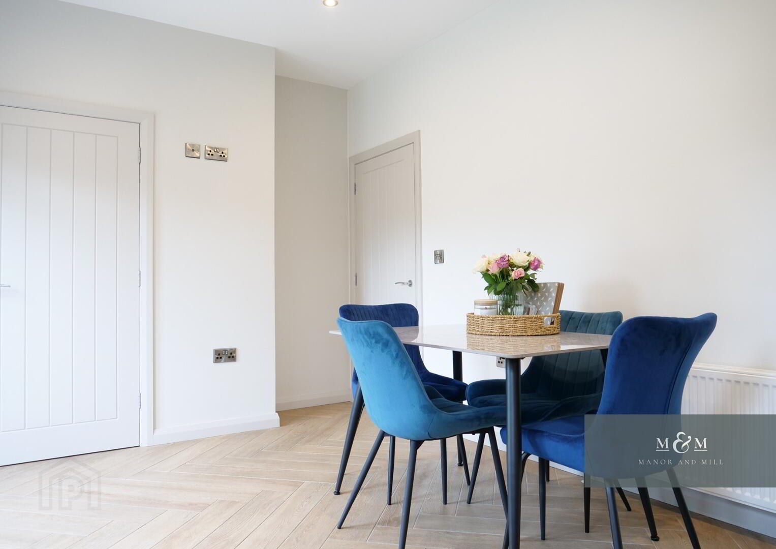 8 Broomhill Manor 14 of 45