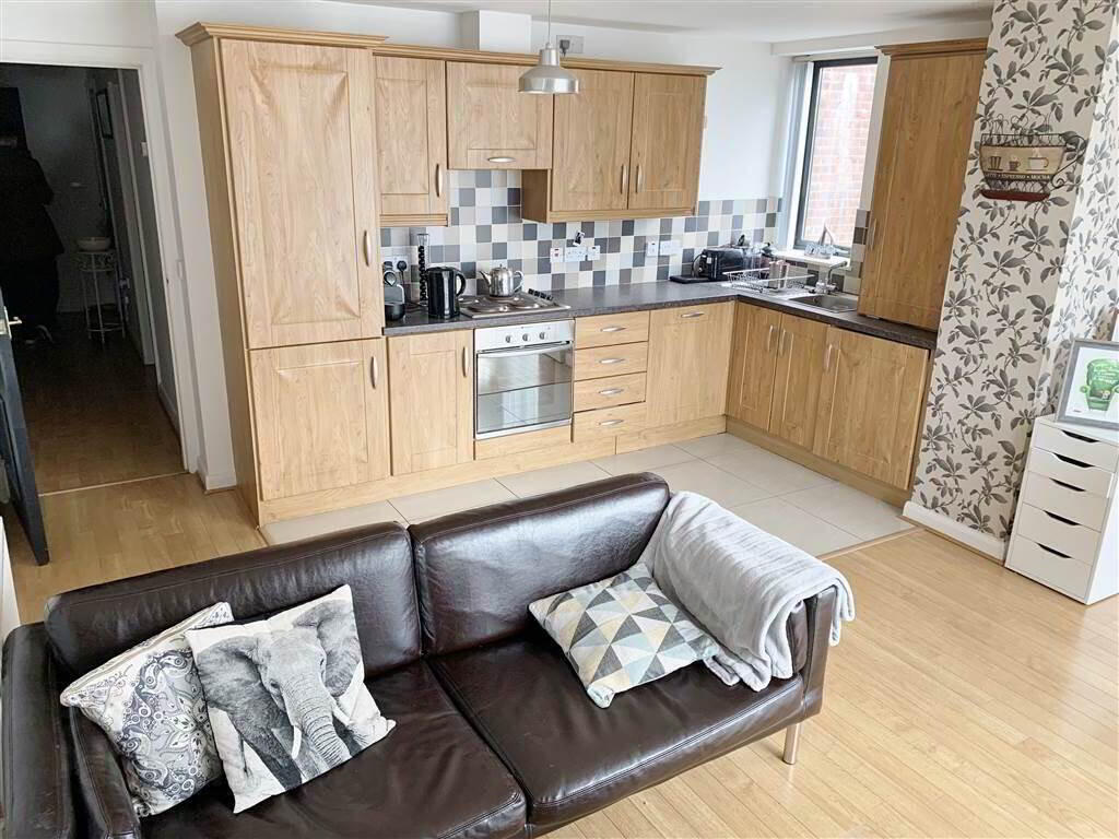 3b Pottinger's Quay 3 of 8