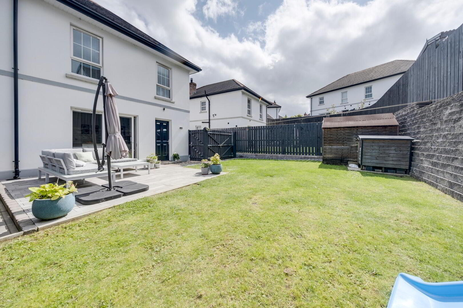 44 Farm Lodge Lane 22 of 23