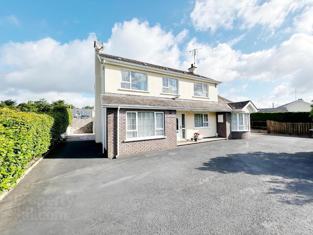 135 Clanabogan Road 1 of 29