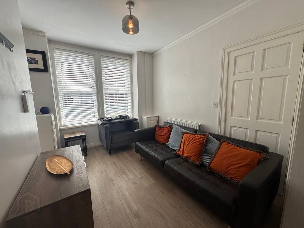37 Chadwick Street 3 of 15