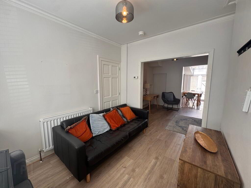 37 Chadwick Street 4 of 15