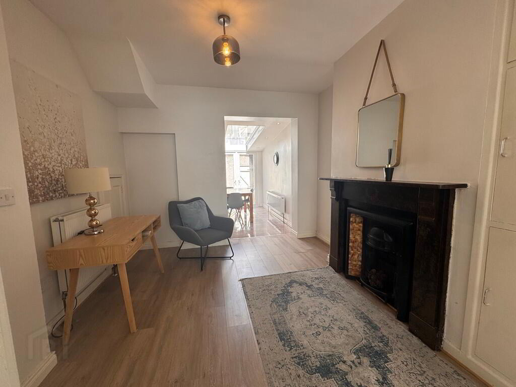 37 Chadwick Street 5 of 15