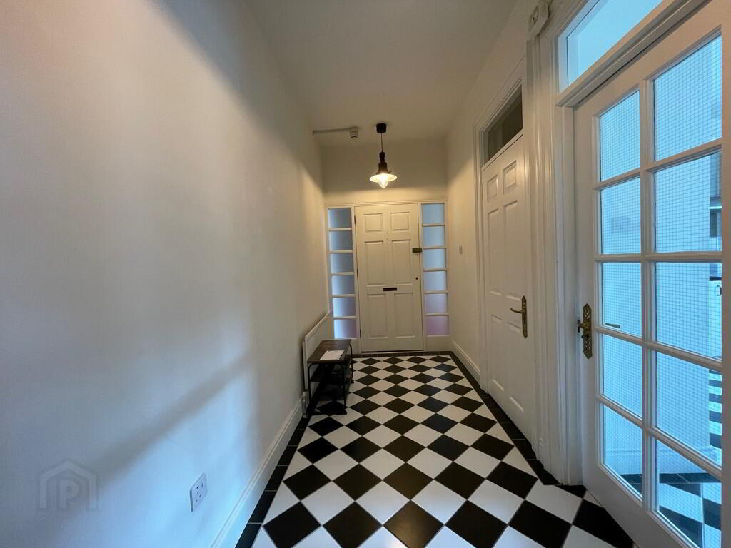 38 Thornhill Malone, Belfast 2 of 14