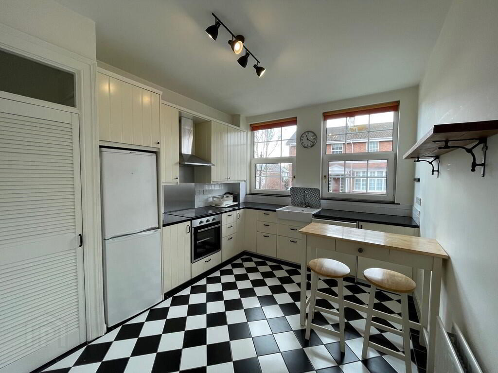 38 Thornhill Malone, Belfast 3 of 14
