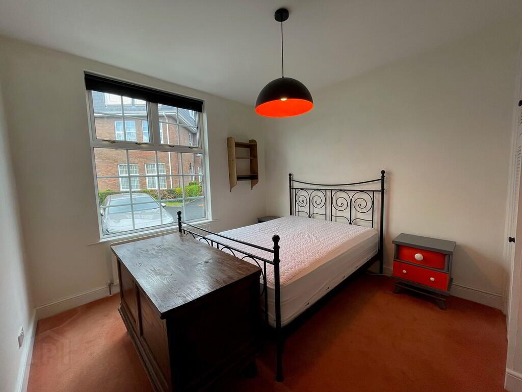 38 Thornhill Malone, Belfast 7 of 14