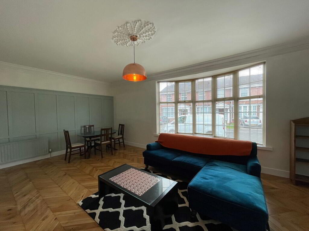 38 Thornhill Malone, Belfast 6 of 14